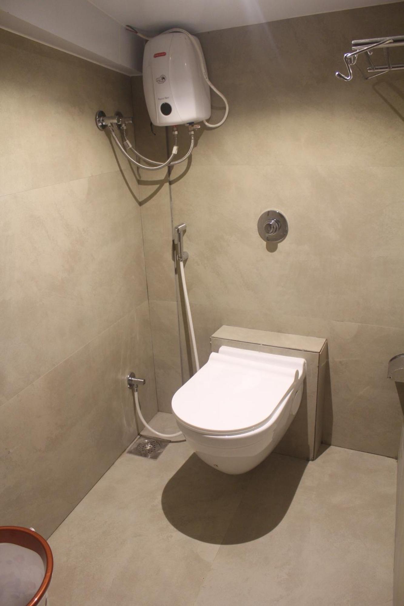 Hotel Metro Inn Мумбай Екстериор снимка