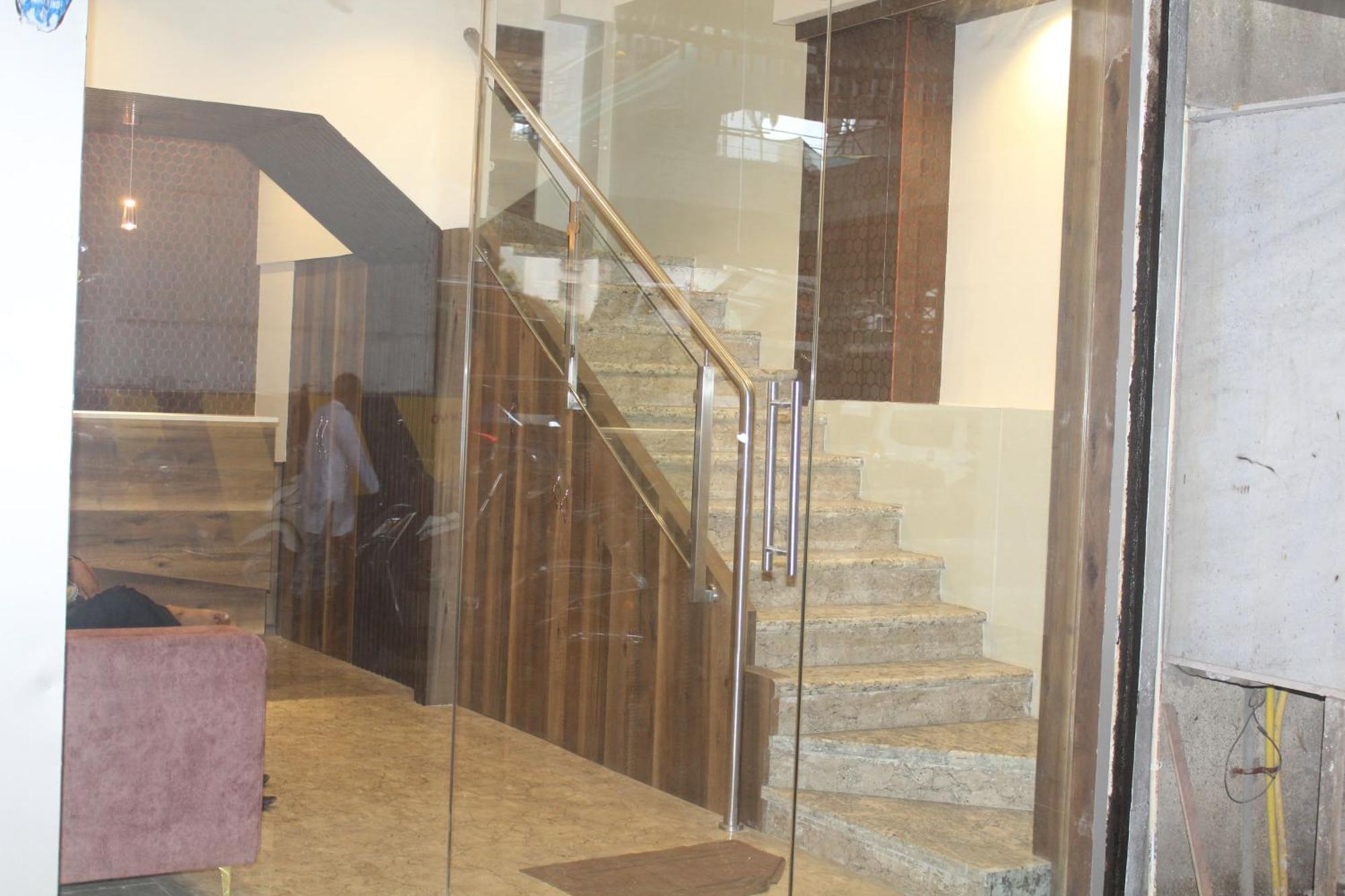Hotel Metro Inn Мумбай Екстериор снимка