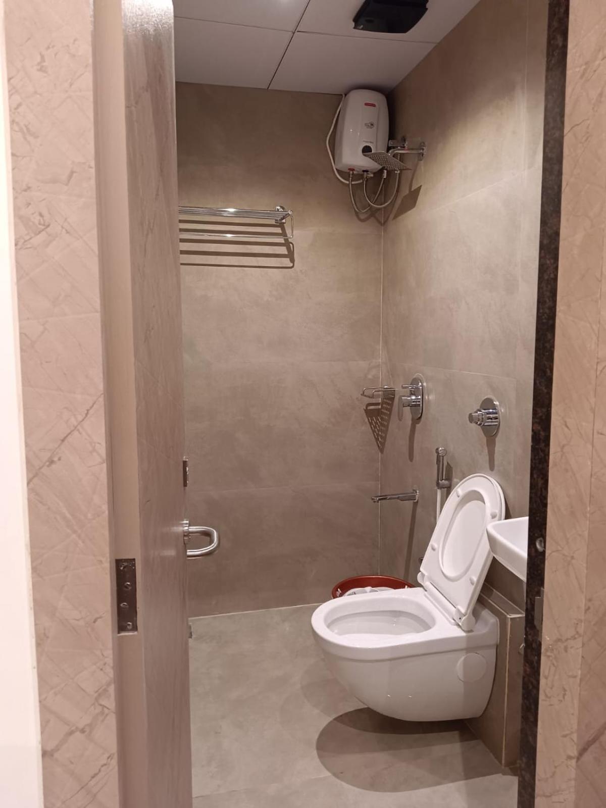 Hotel Metro Inn Мумбай Екстериор снимка